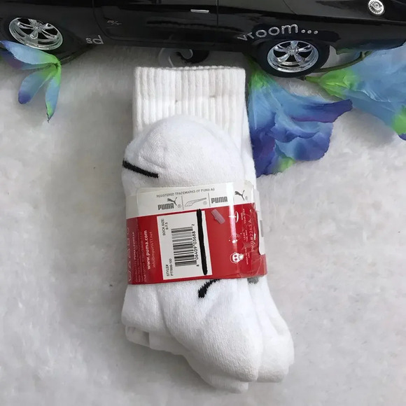Puma NWT 3 Pairs White Crew Socks Boys 6-7.5 - Picture 5 of 7